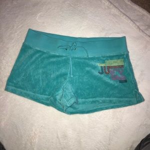 ⭐️JUICY COUTURE terry shorts (L)